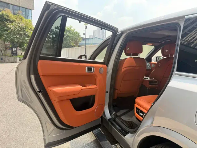 Li Auto L9 — Фото автомобиля 12