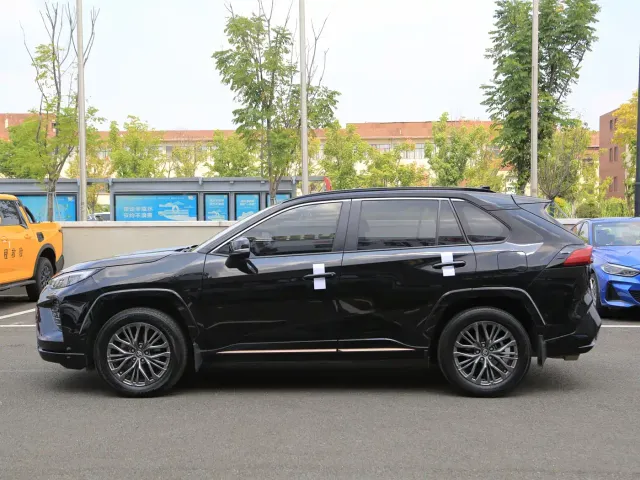 Toyota Wildlander — Фото автомобиля 17