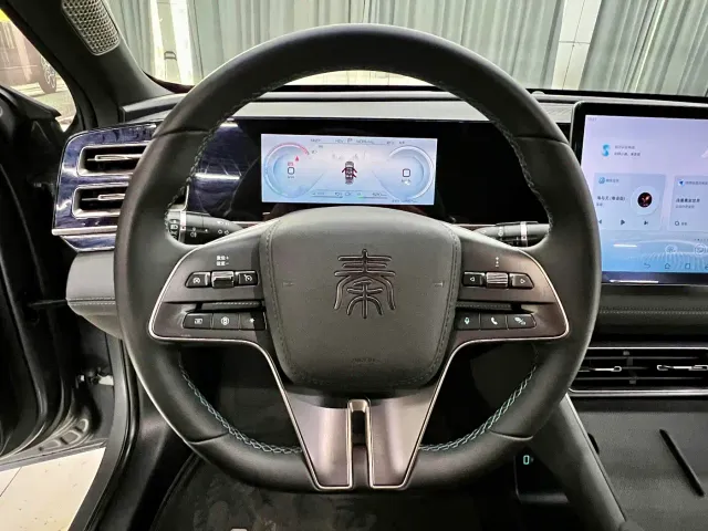 BYD Qin L — Фото автомобиля 11