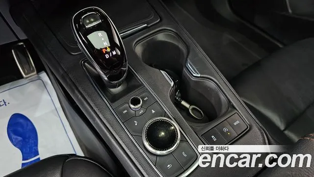 Cadillac XT4 2.0 Sport AWD — Фото автомобиля 9