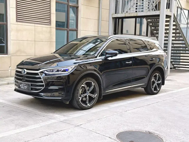 BYD Tang — Фото автомобиля 2