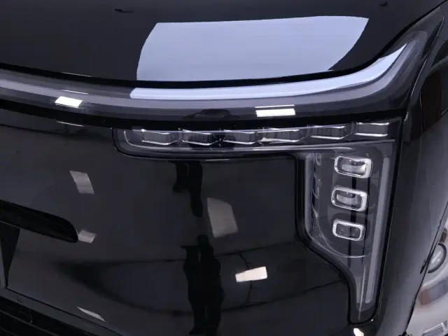 IM Motors LS9 — Фото автомобиля 4