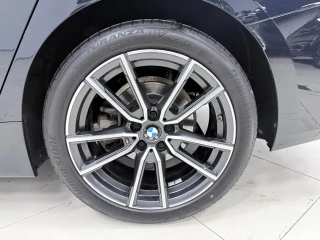 BMW BMW 3 Series 2023 320Li M Sport Package — Фото автомобиля 23