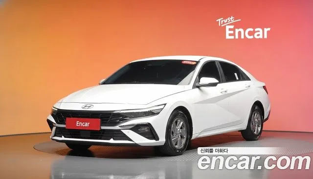 Фотография автомобиля — Hyundai Avante CN7