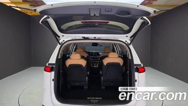 Kia Carnival 4th Gen — Фото автомобиля 27