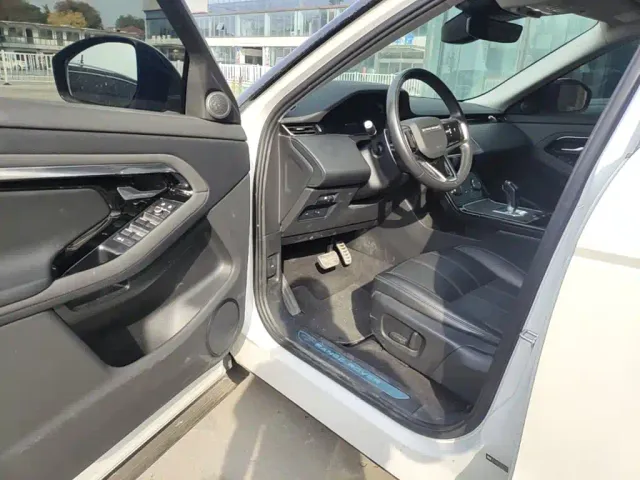 Land Rover Range Rover Evoque — Фото автомобиля 15
