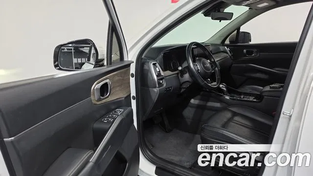 Kia Sorento Sorento 4-е поколение Бензин 2.5T 2WD — Фото автомобиля 9