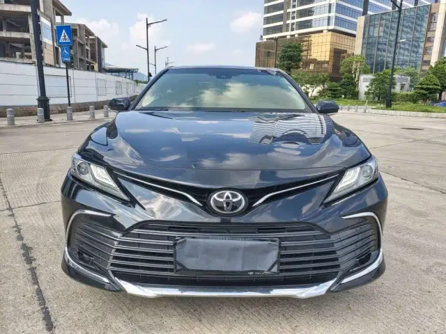 Toyota Camry — Фото автомобиля 2