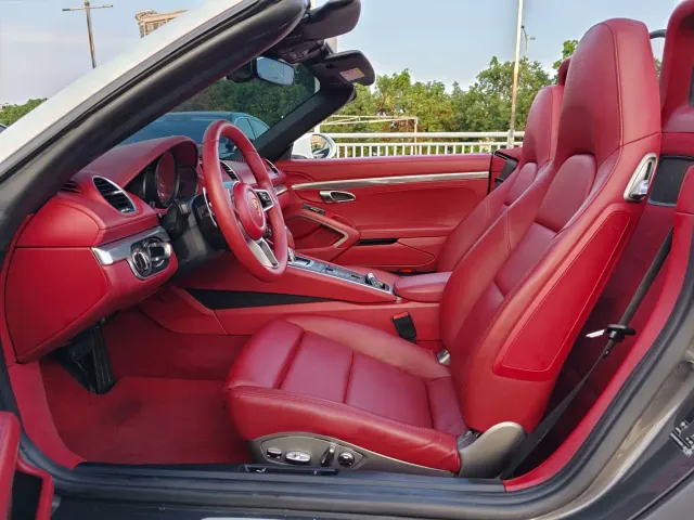 Porsche 718 — Фото автомобиля 5
