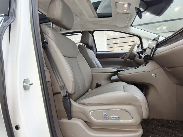 Arcfox Wendao V9 — Фото автомобиля 16