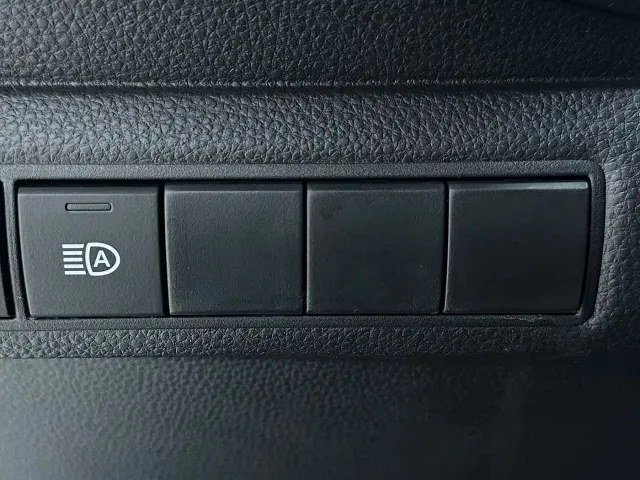 Toyota Corolla — Фото автомобиля 18