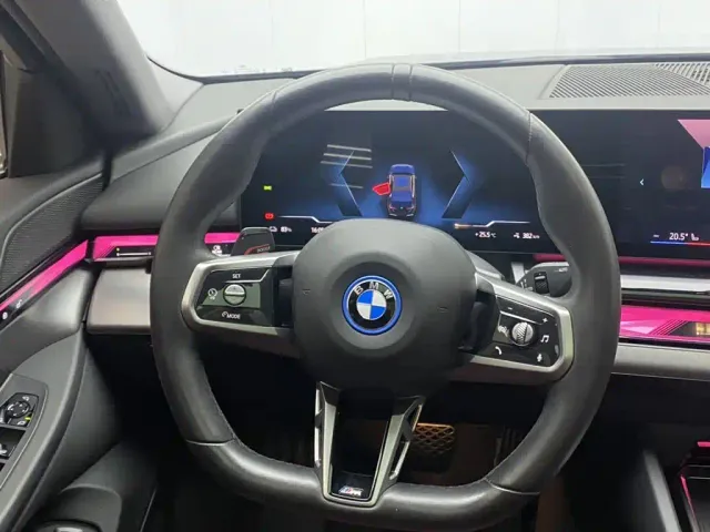 BMW i5 — Фото автомобиля 14