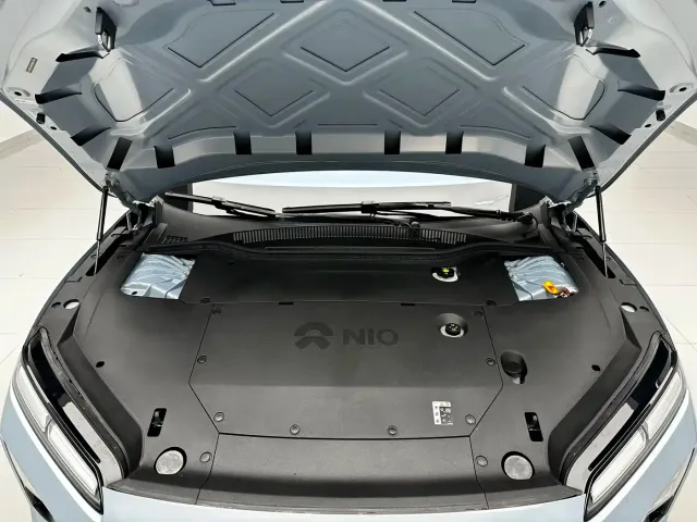 NIO NIO ET5 2025 75kWh — Фото автомобиля 17