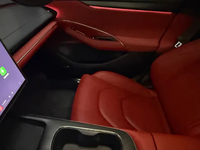 Xiaomi SU7 — Фото автомобиля 6
