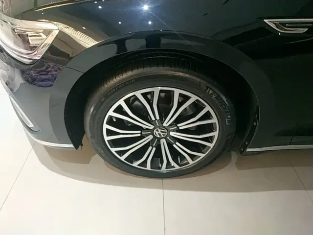 Volkswagen Phideon — Фото автомобиля 22