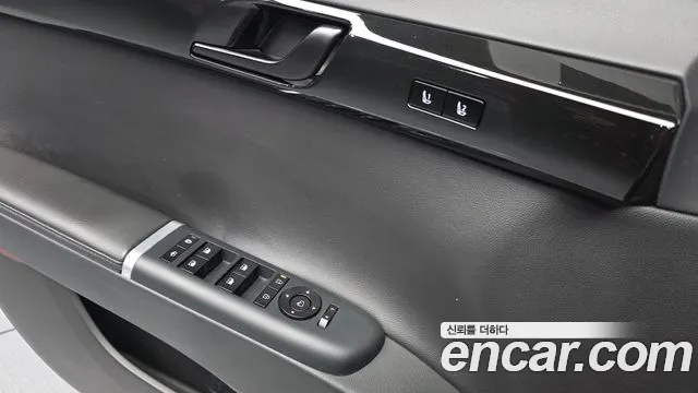 Hyundai Grandeur GN7 — Фото автомобиля 26