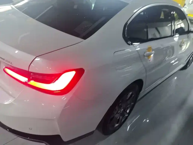 BMW i3 — Фото автомобиля 6