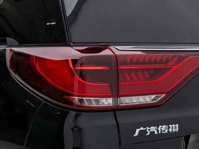 GAC Trumpchi M8 — Фото автомобиля 11