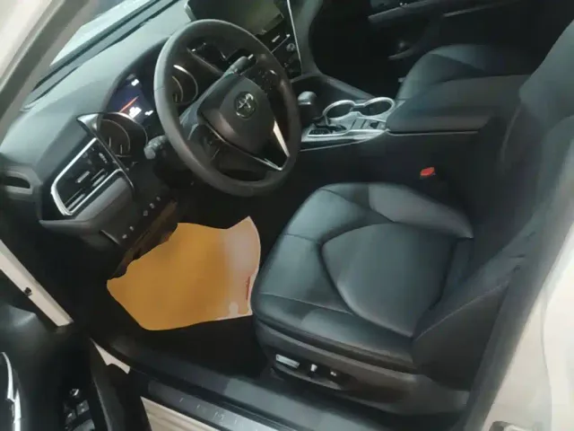 Toyota Camry — Фото автомобиля 14