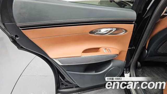 Genesis GV70 2.5T Бензин AWD — Фото автомобиля 25