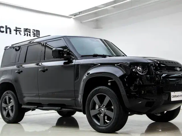 Land Rover Defender — Фото автомобиля 4