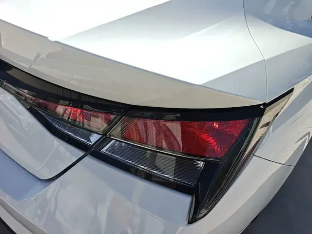 Hyundai Elantra — Фото автомобиля 7