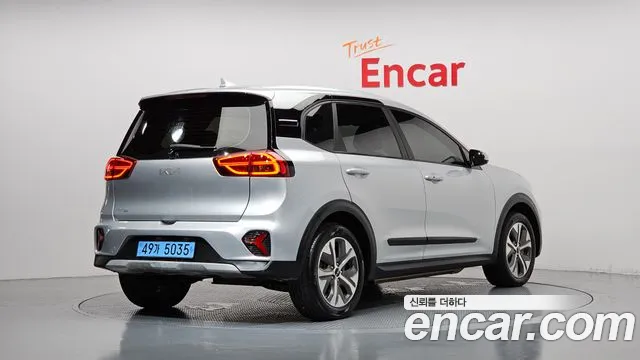 Kia Niro — Фото автомобиля 2
