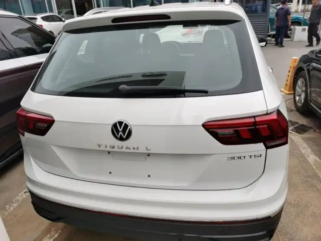 Volkswagen Tiguan L — Фото автомобиля 5