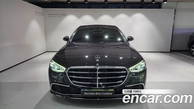 Mercedes-Benz S-Class — Фото автомобиля 4
