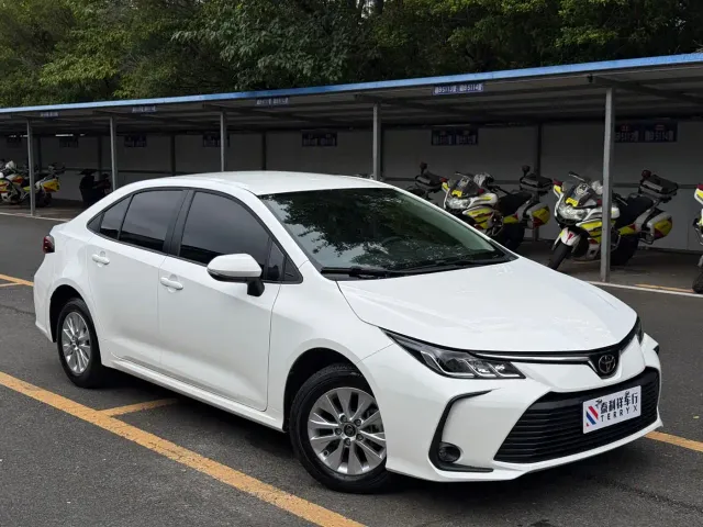 Toyota Corolla — Фото автомобиля 3