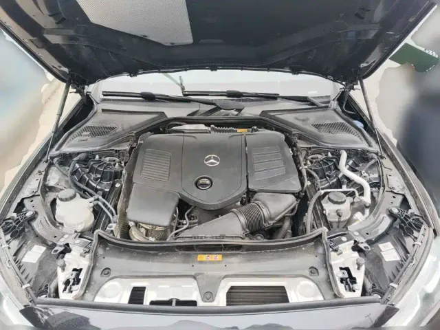 Mercedes-Benz E-Class — Фото автомобиля 3