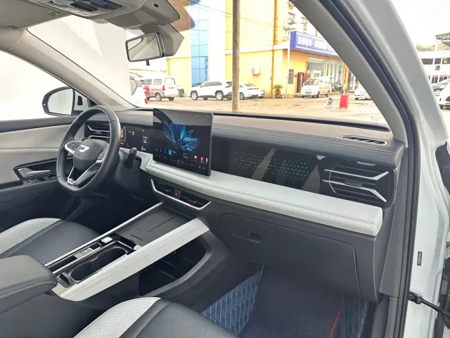 Jetta VS8 — Фото автомобиля 16