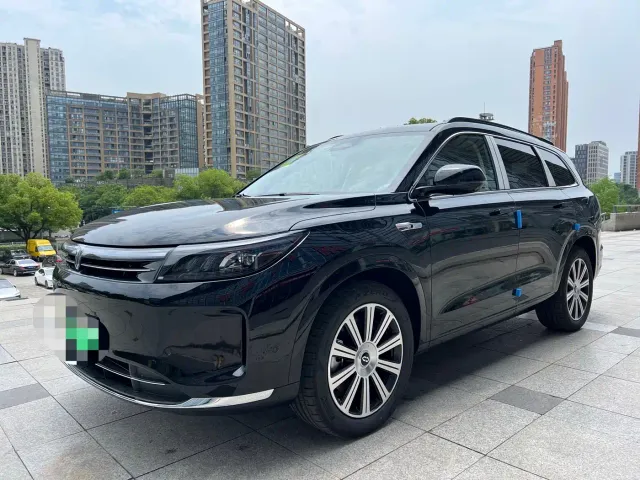Aito M7 — Фото автомобиля 2