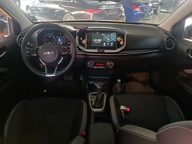 Kia KX1 — Фото автомобиля 9
