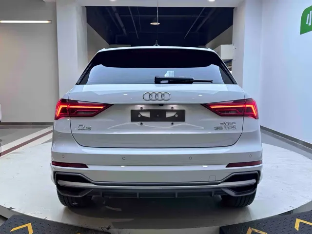Audi Q3 — Фото автомобиля 5