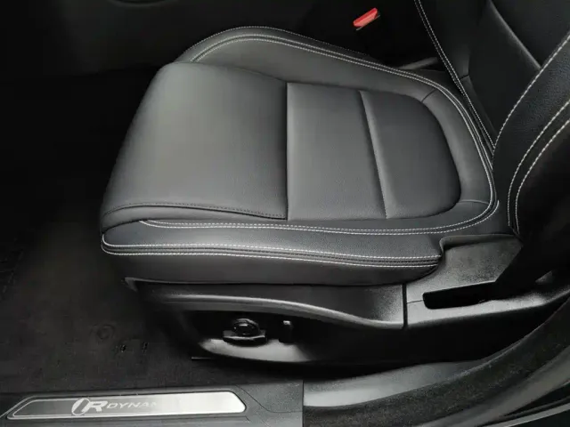 Jaguar XEL — Фото автомобиля 20