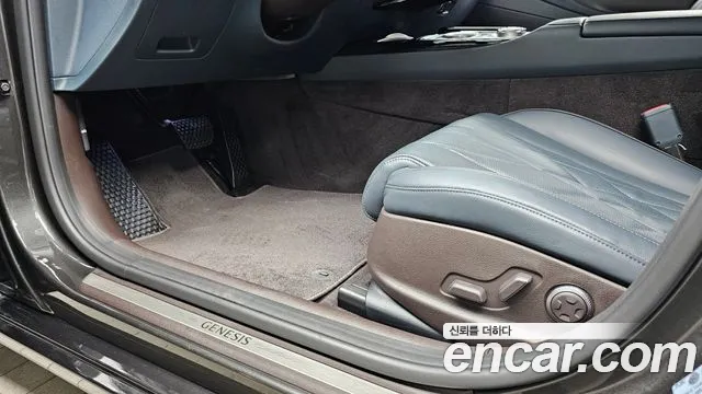 Genesis G80 Бензин 2.5 турбо AWD — Фото автомобиля 30