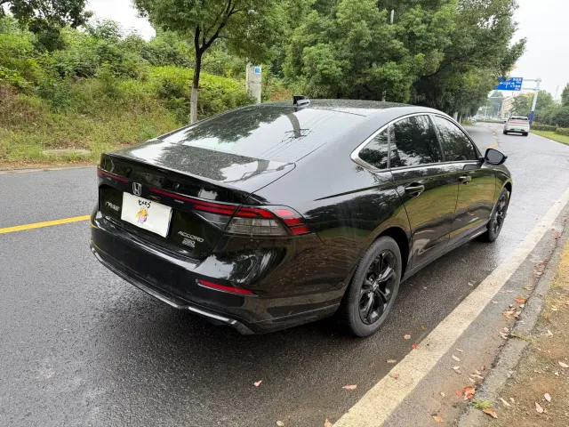 Honda Accord — Фото автомобиля 14