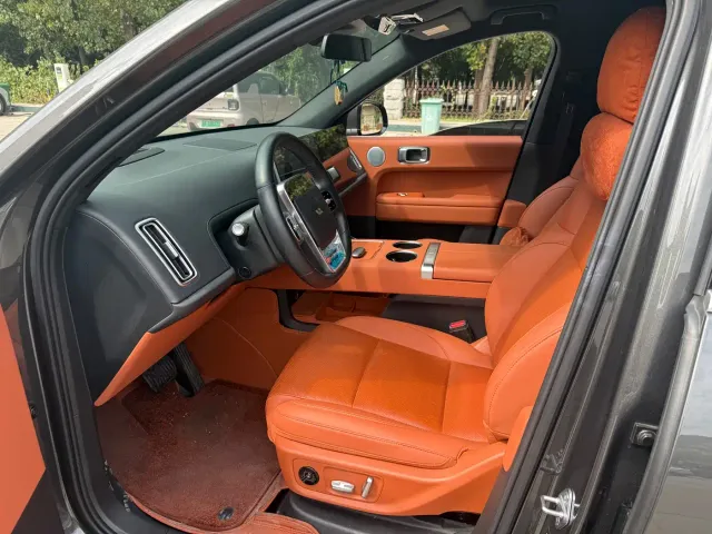 Li Auto L6 — Фото автомобиля 3