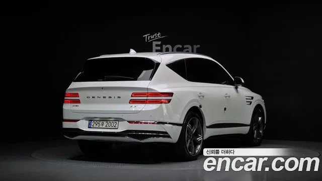 Genesis GV80 2.5T Бензин AWD — Фото автомобиля 2