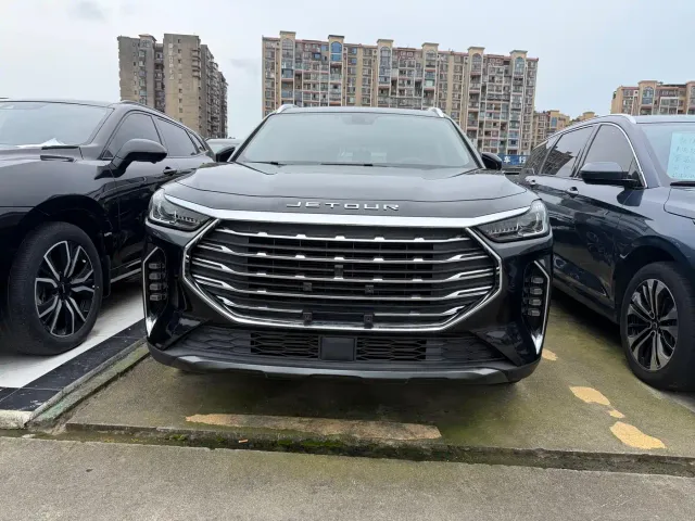 Jetour X70 Plus — Фото автомобиля 2