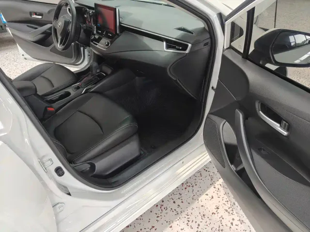 Toyota Corolla — Фото автомобиля 8