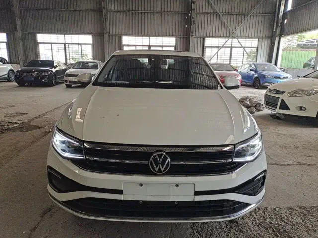 Volkswagen Bora — Фото автомобиля 2
