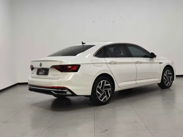 Volkswagen Sagitar — Фото автомобиля 6