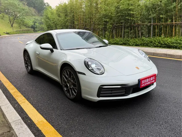 Porsche 911 — Фото автомобиля 3