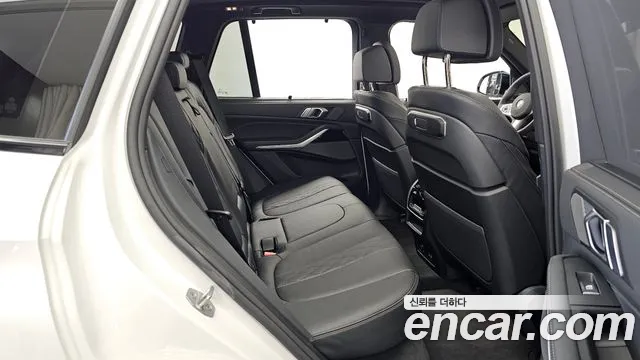 BMW X5 xDrive 40i M Sport — Фото автомобиля 12