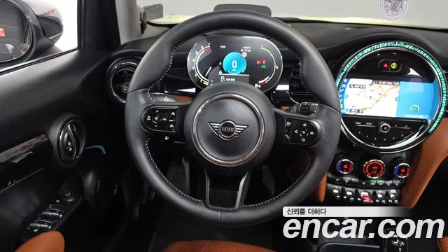 Mini Cooper — Фото автомобиля 12