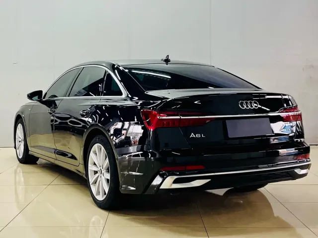 Audi A6L — Фото автомобиля 5