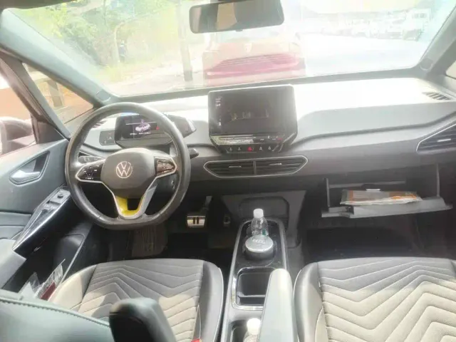 Volkswagen ID.3 — Фото автомобиля 12