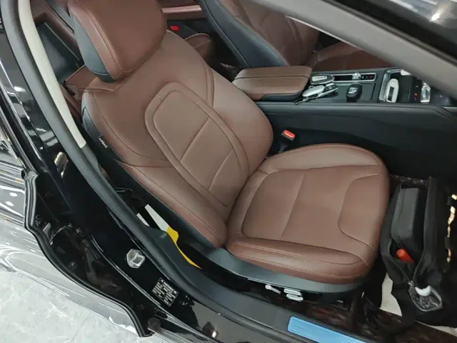 Lincoln Z — Фото автомобиля 24